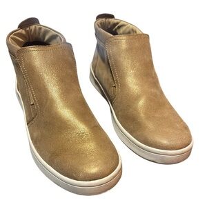 Mark Nason Gold Womens upper Leather Sneakers Sz 8.5